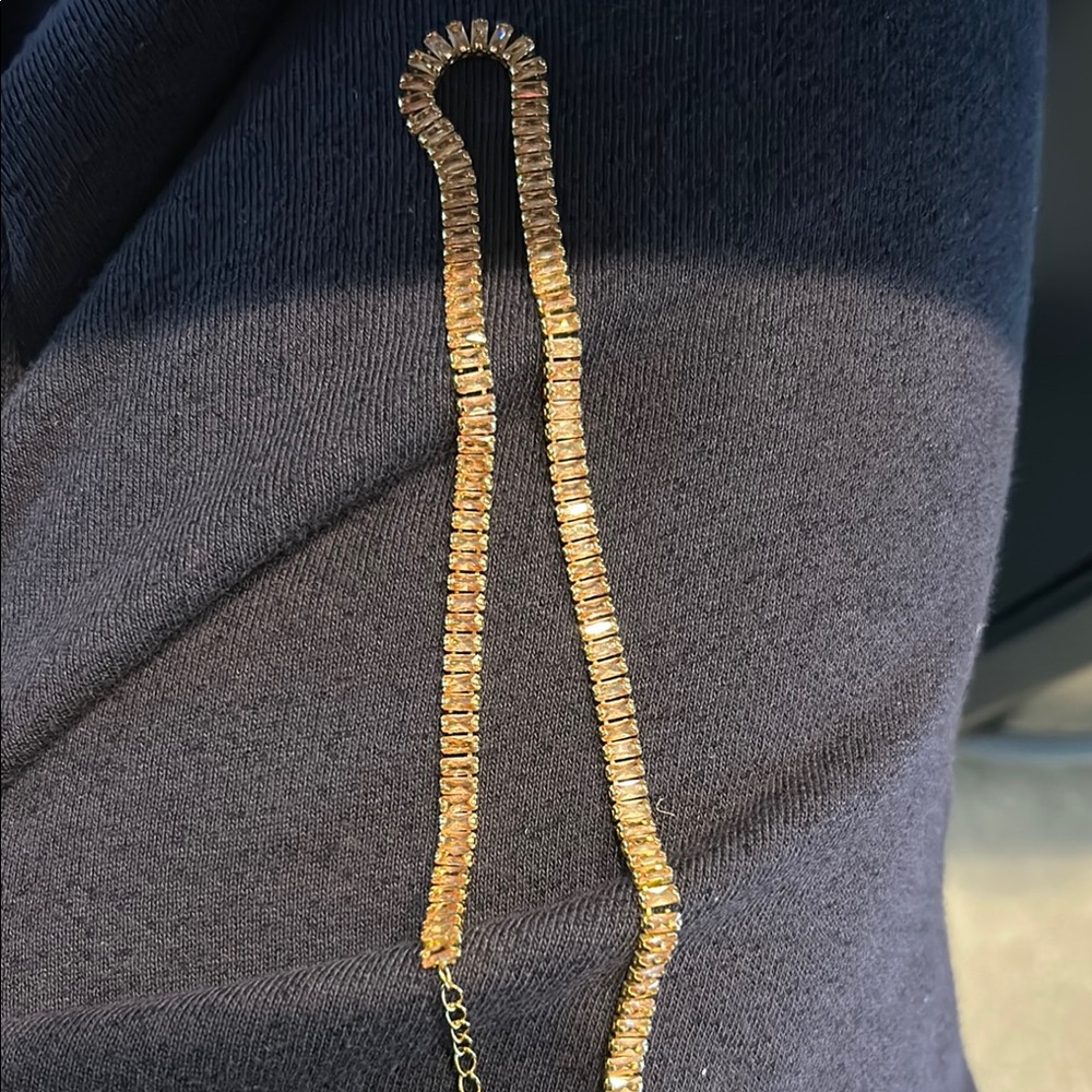 Gold Box-Link Necklace Sleek Design